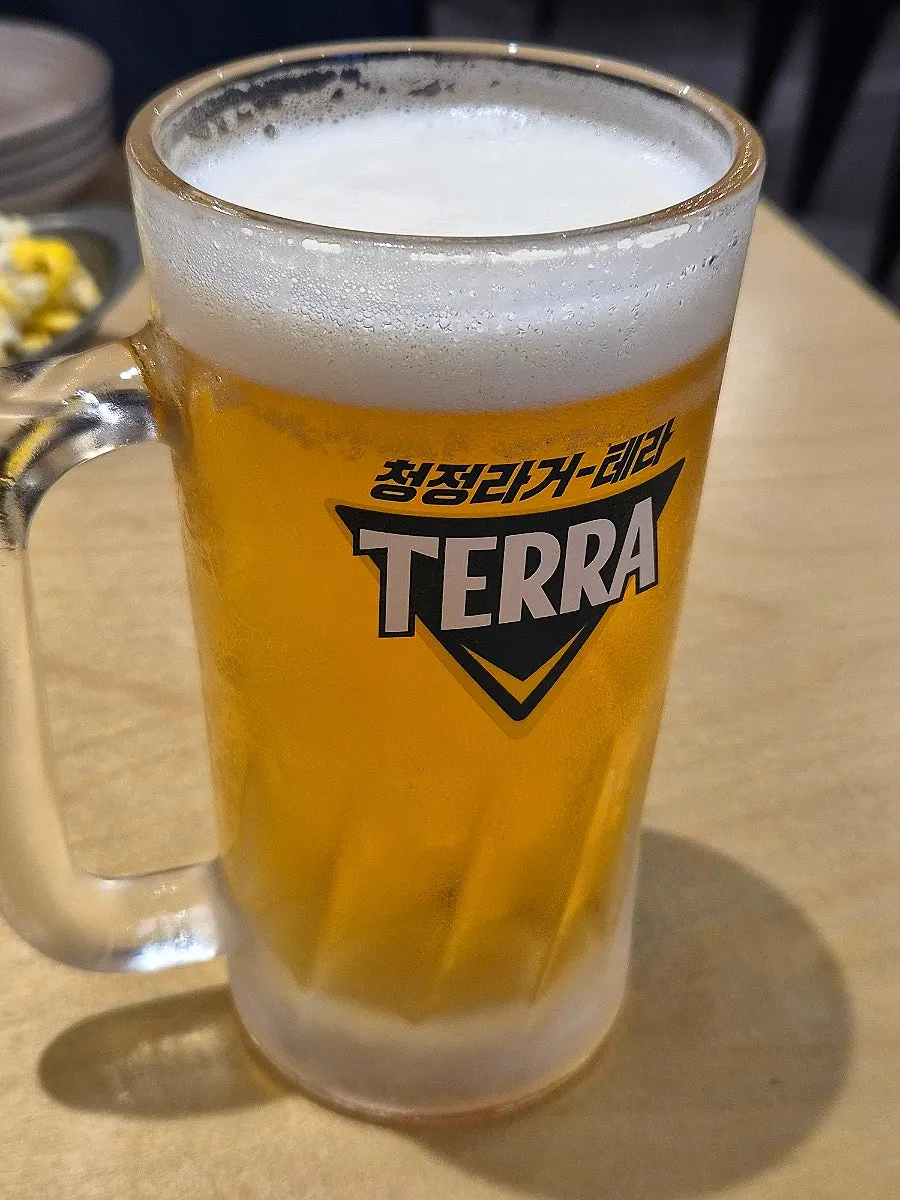 고래별장 생맥주 한 잔