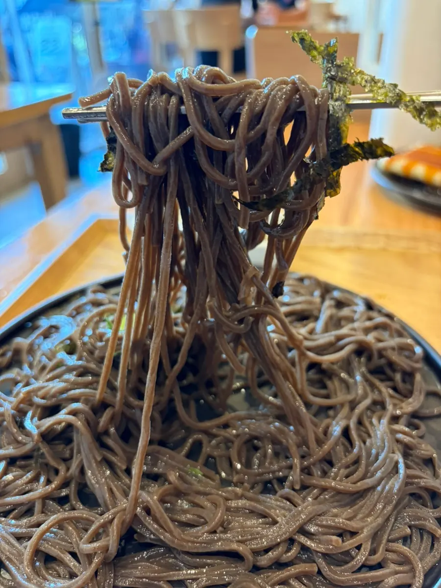 Buckwheat noodles from the pan soba set