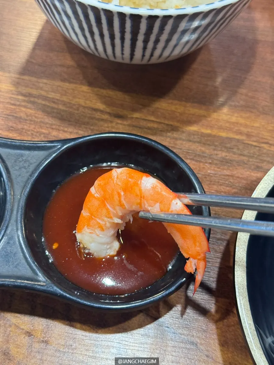 껍질 벗긴 자숙 새우