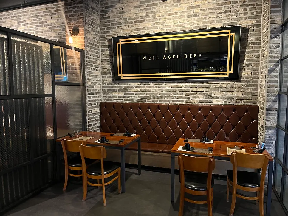 Seating area at aged hanwoo restaurant Suksung Myeongjak Cheongna