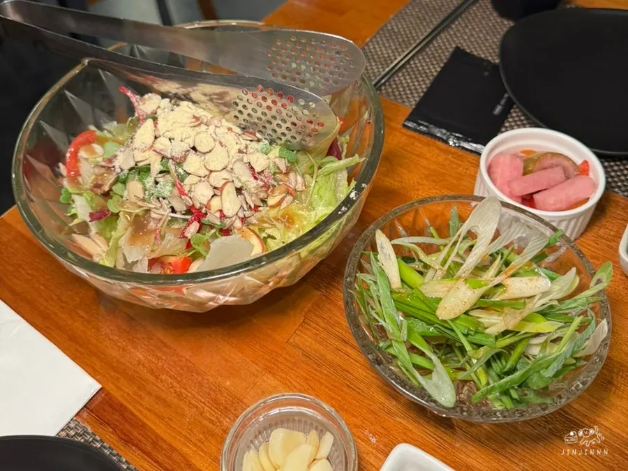 성게알 우니 100g 한 접시