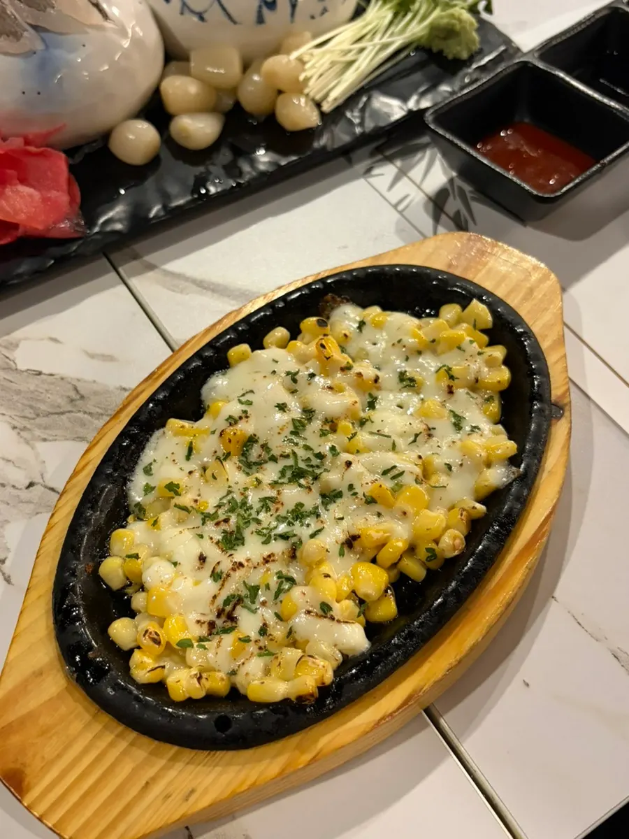 회 이름표와 곁들임 반찬