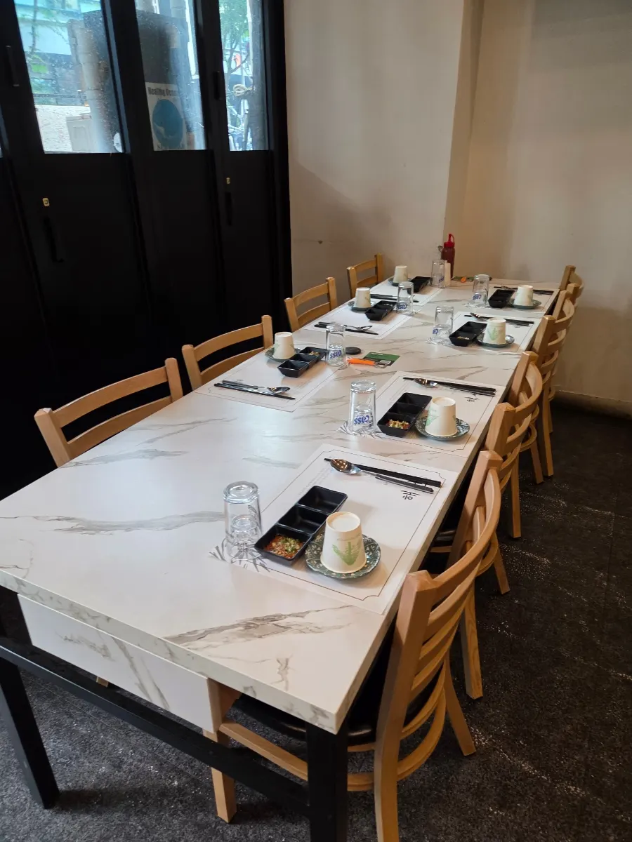 Haeseon first-floor table seating