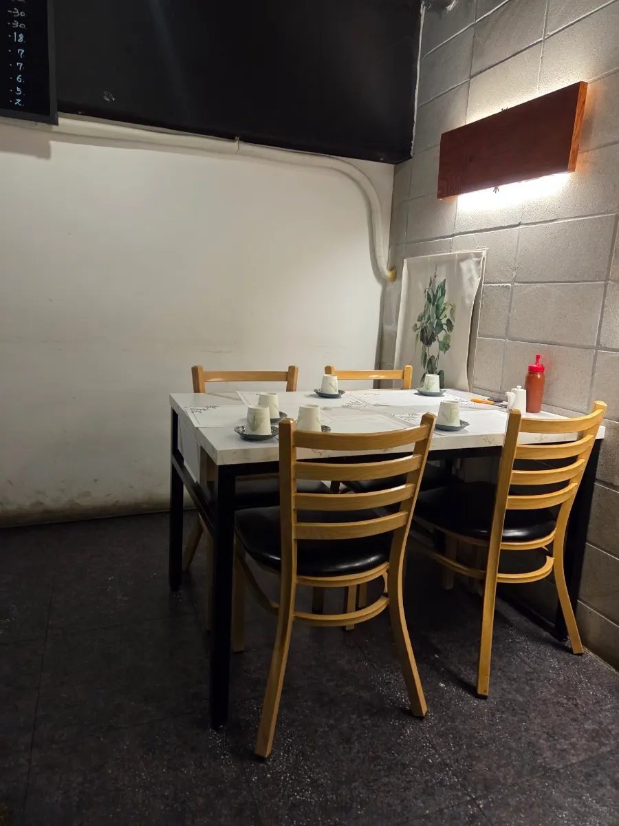 Haeseon cozy second-floor seating