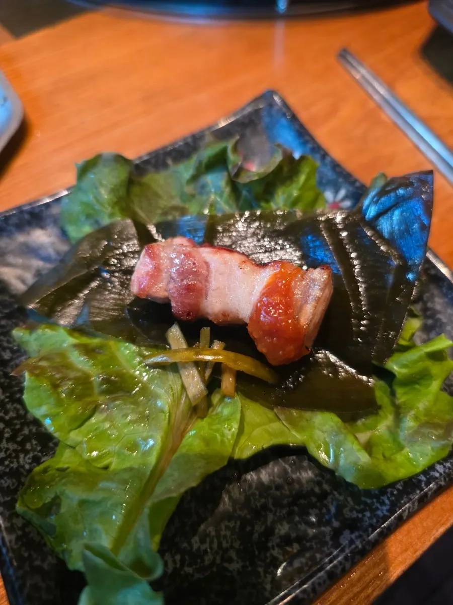 Lettuce wrap with bracken fern and minari