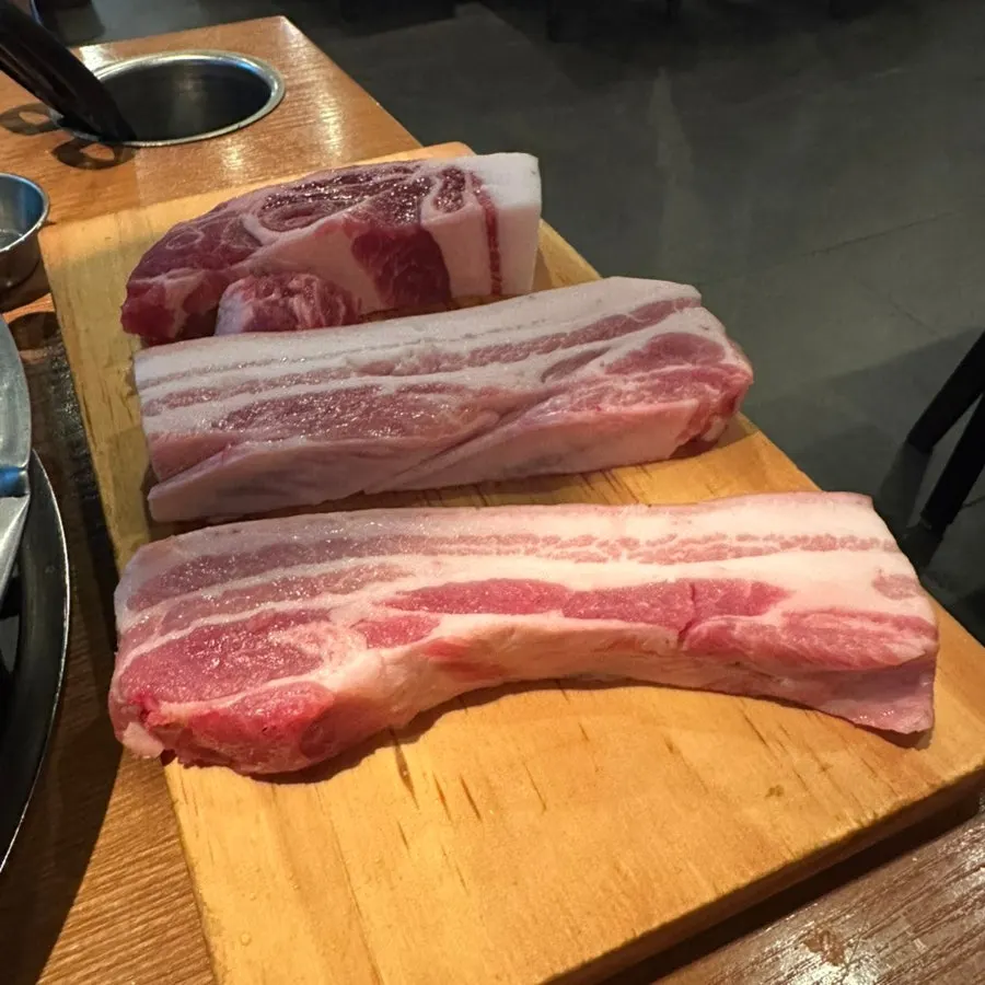 Jeju black pork ogyeopsal placed on the grill first