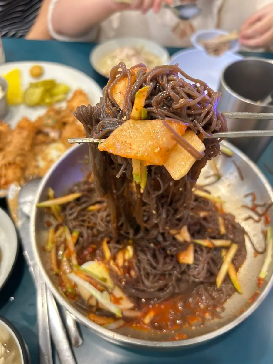 Bibim naengmyeon noodles tossed with sauce
