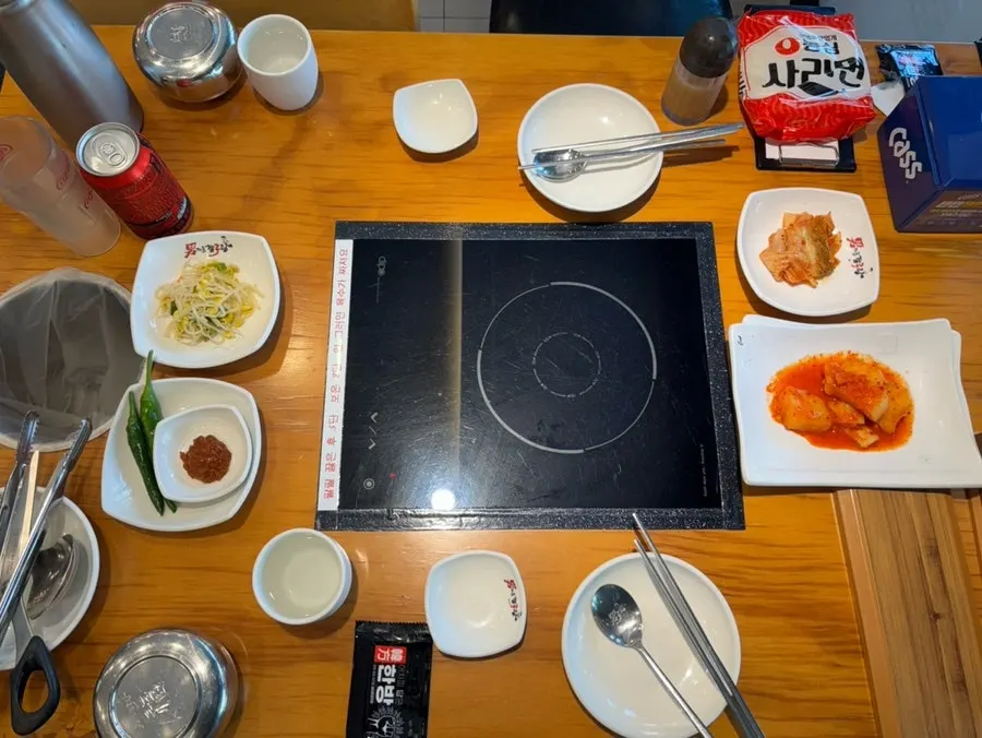Table set with basic side dishes including kkakdugi