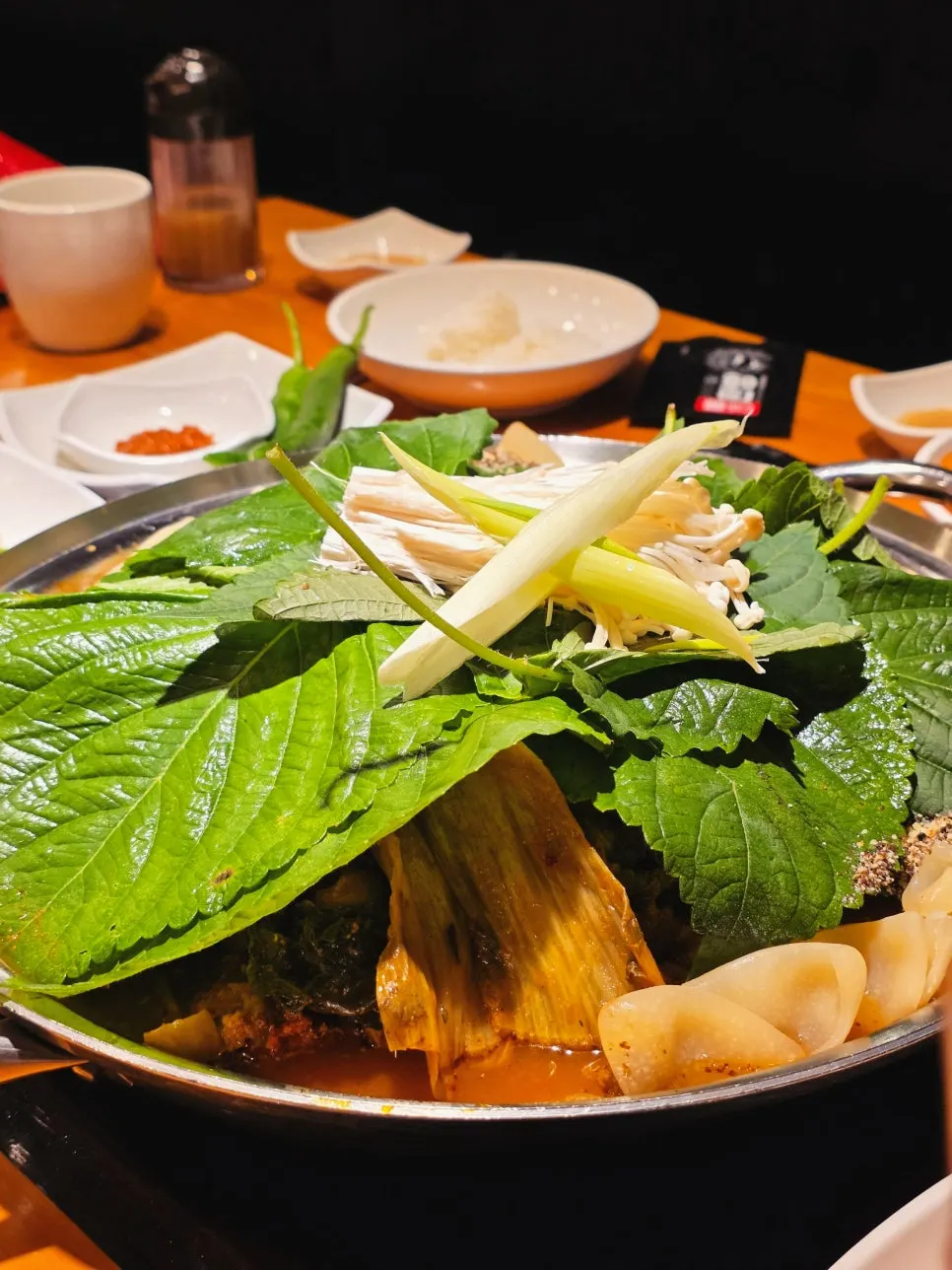 Ramyeon noodle serving set before the meal