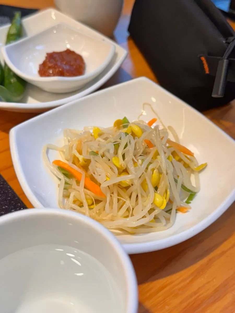 Basic side dish: diced radish kimchi