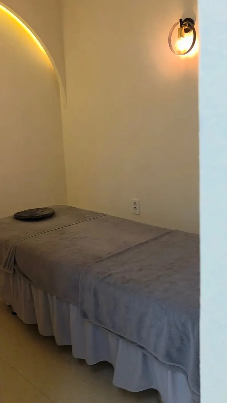 Inside a private single treatment room