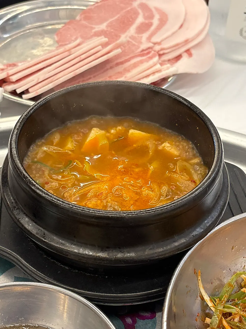 芝麻酱与葱丝配菜