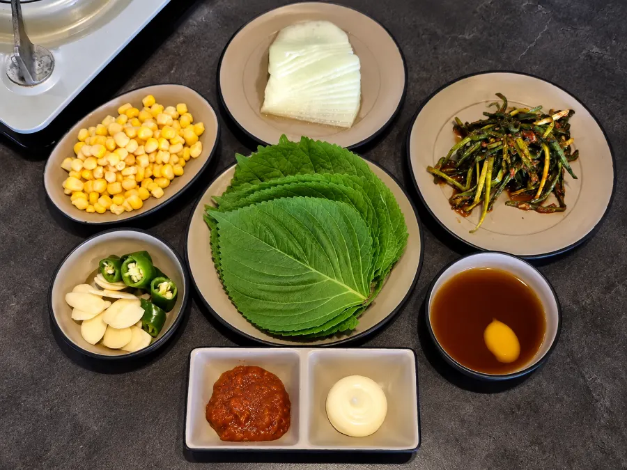 Basic side dishes for kimchi grill and hot pot