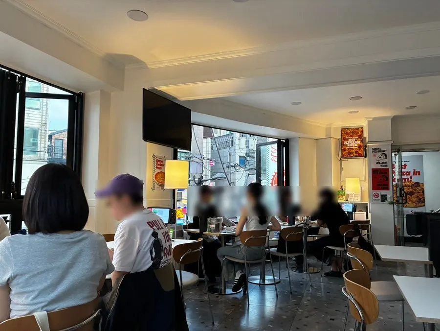 식사를 마친 써니스피자마켓 테이블