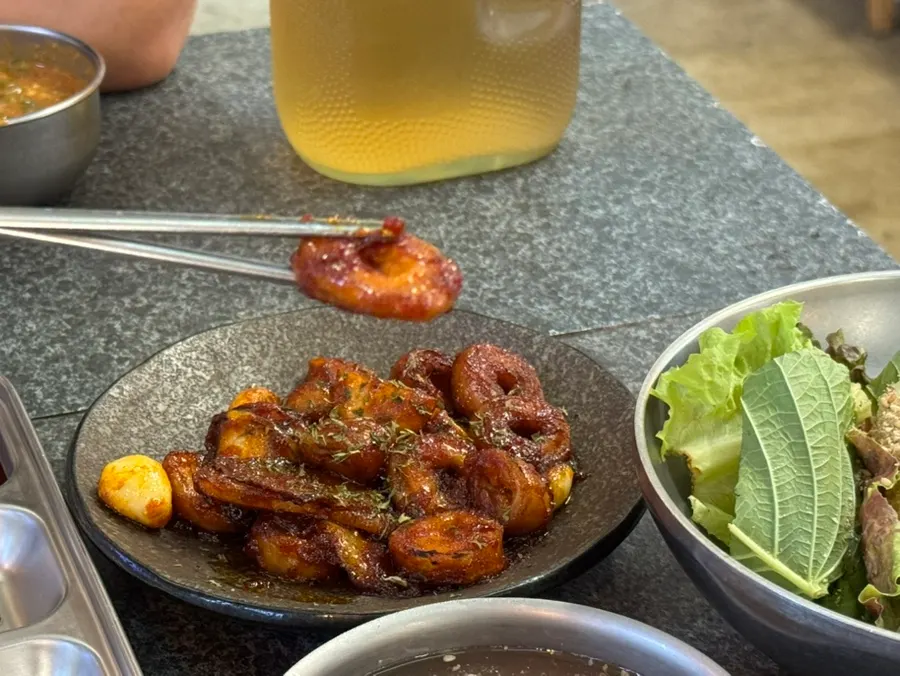 A plate of fully cooked Iberico hot makchang