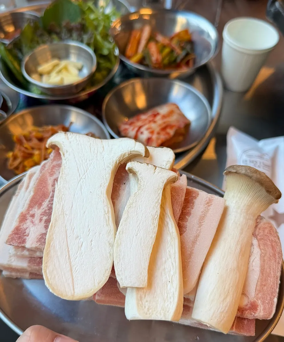 셀프바와 한강라면 코너