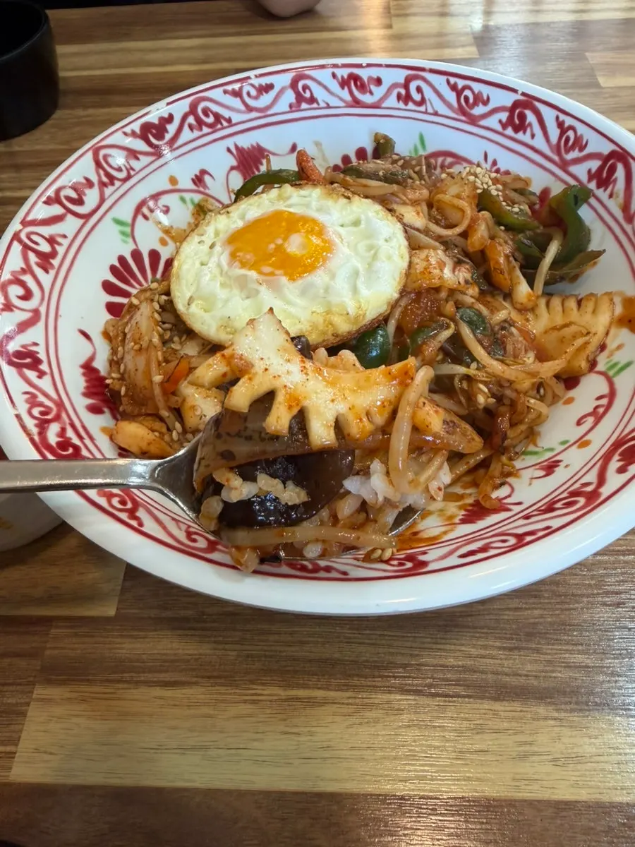 Smoky Daegu-style Chinese bibimbap