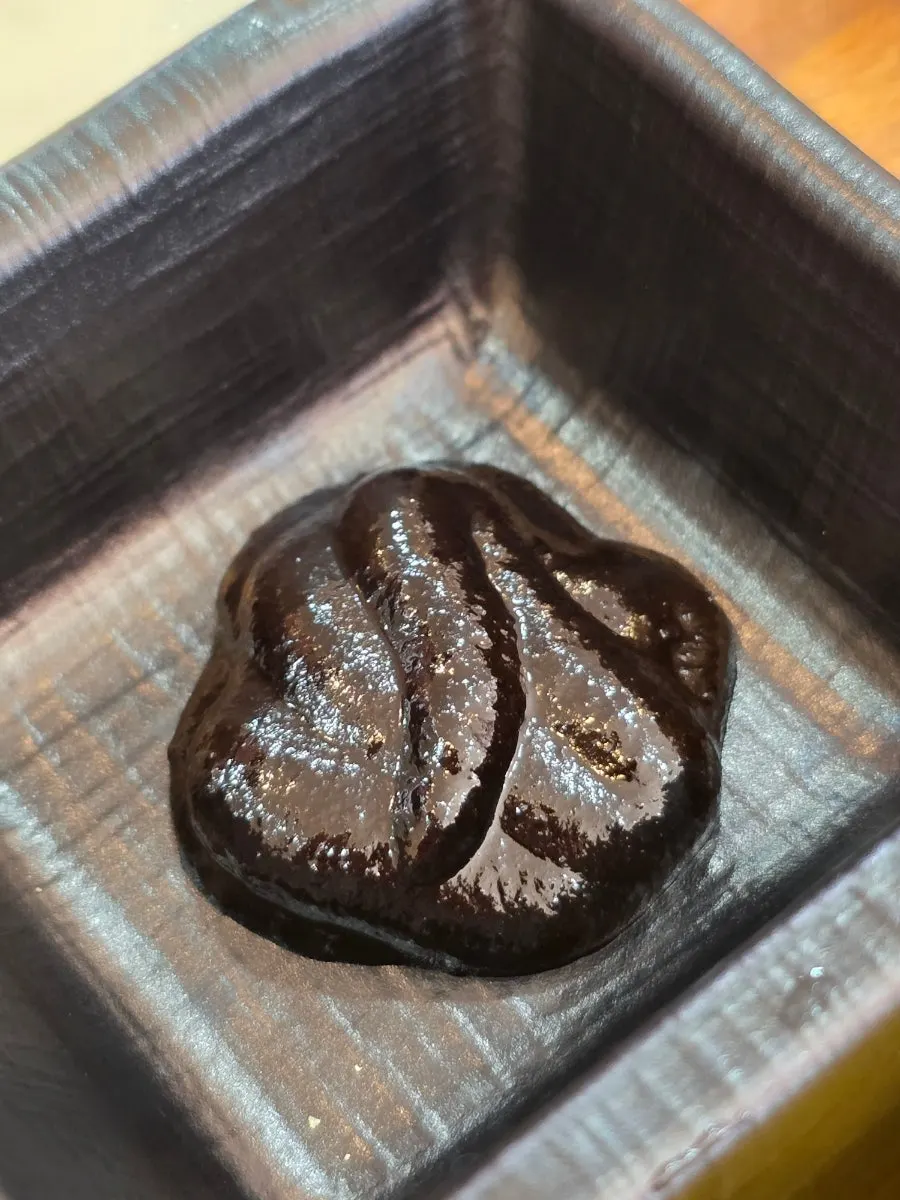 주문 후 먼저 나온 기본찬 접시