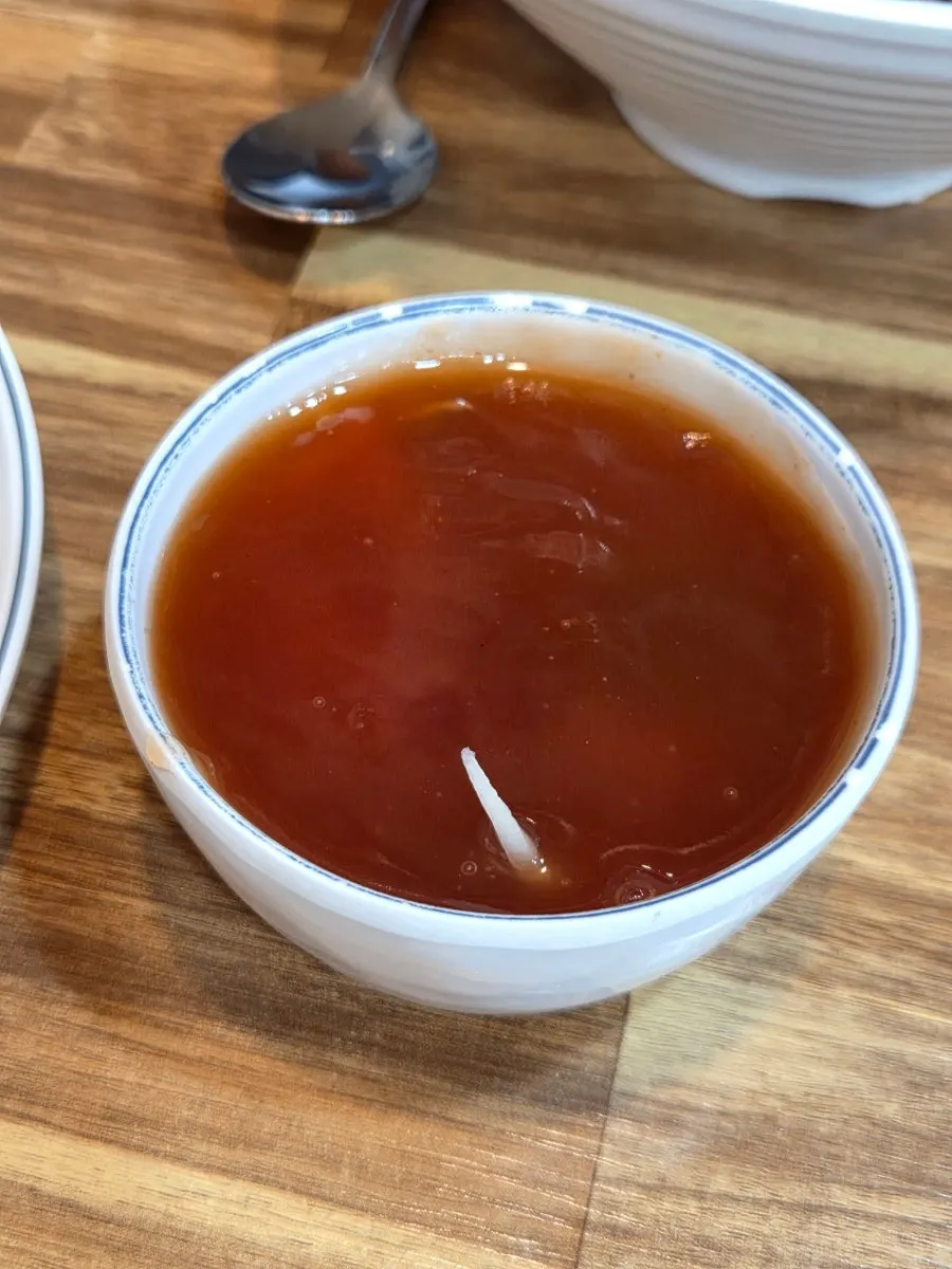 Salt served alongside the tangsuyuk