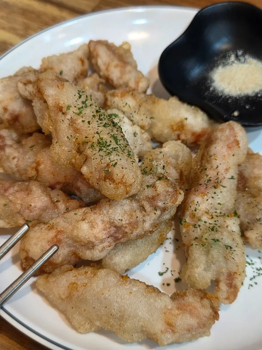Tangsuyuk dipped in sauce