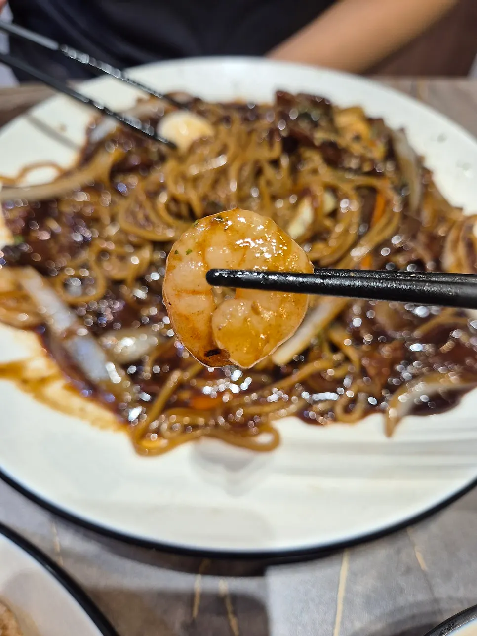 수라반점 서면점 나홀로쟁반짜장 한 접시