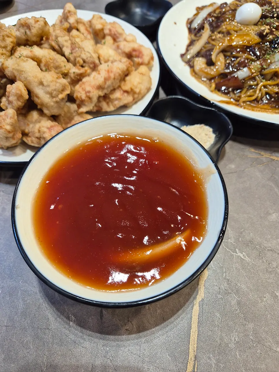 갓 튀겨 나온 찹쌀탕수육