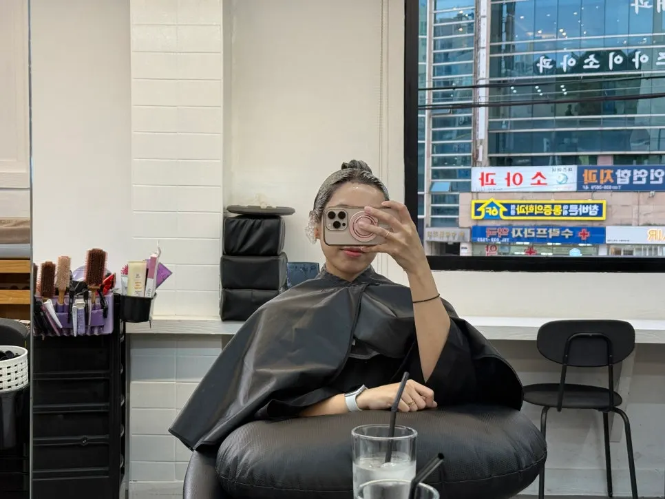 Head spa treatment after tone-down coloring