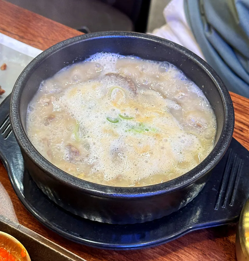 함께 주문한 순대국 두 그릇