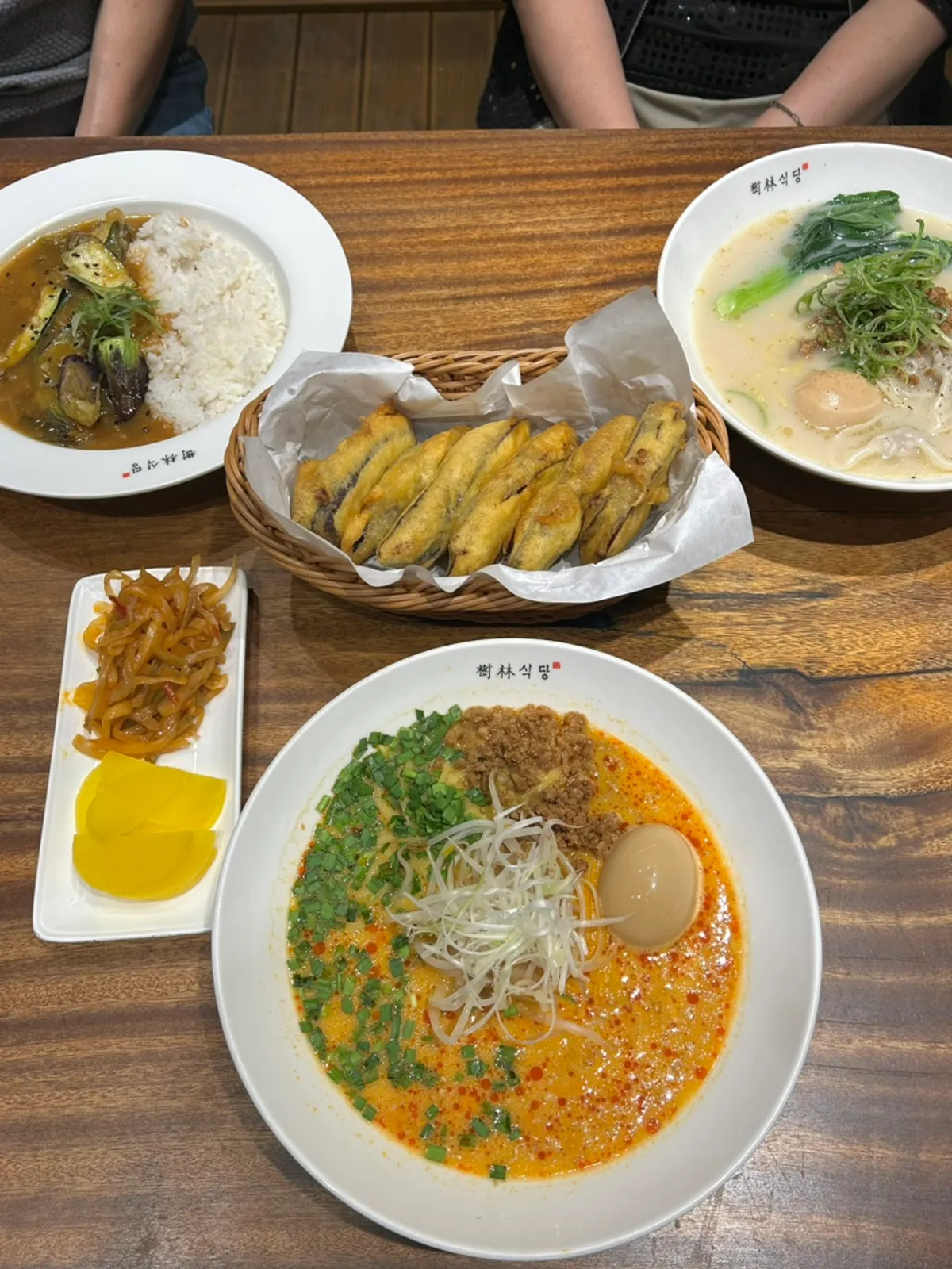 The exterior of Surim Sikdang Hongdae