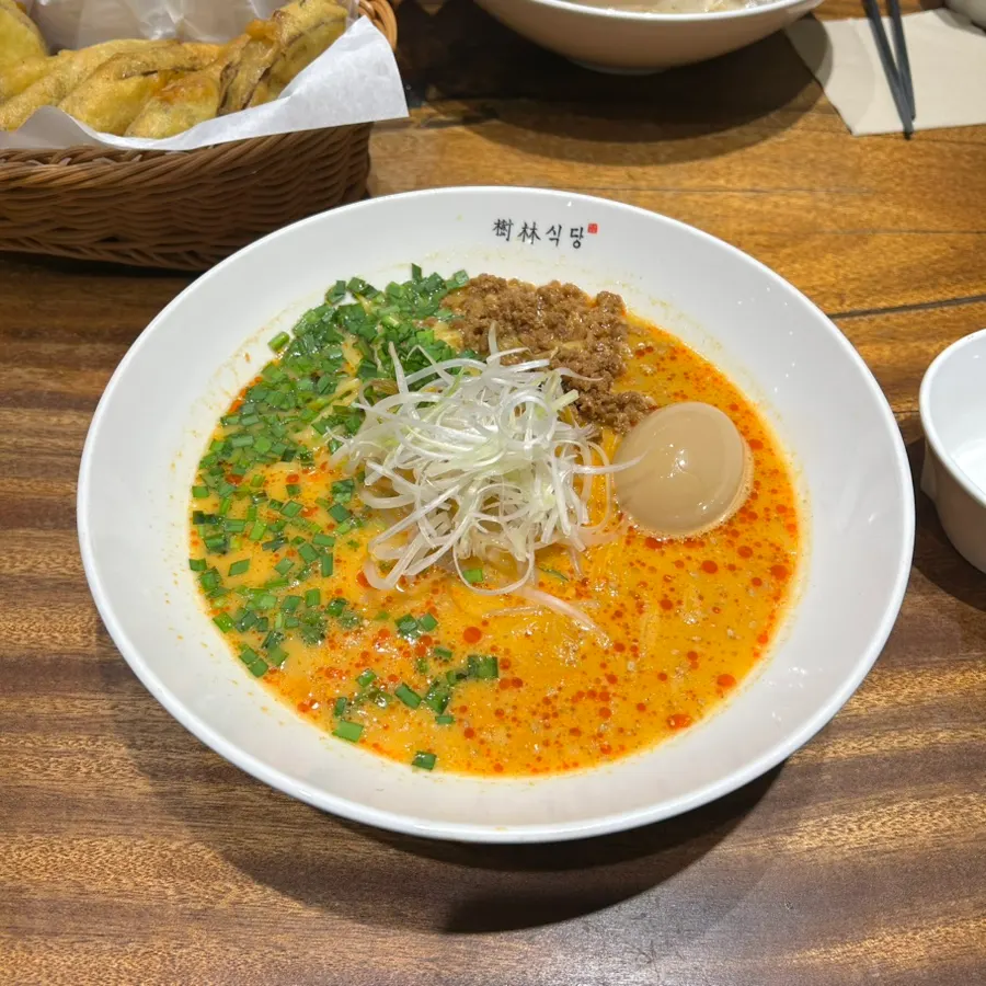 A bowl of Surim Sikdang's dandan noodles