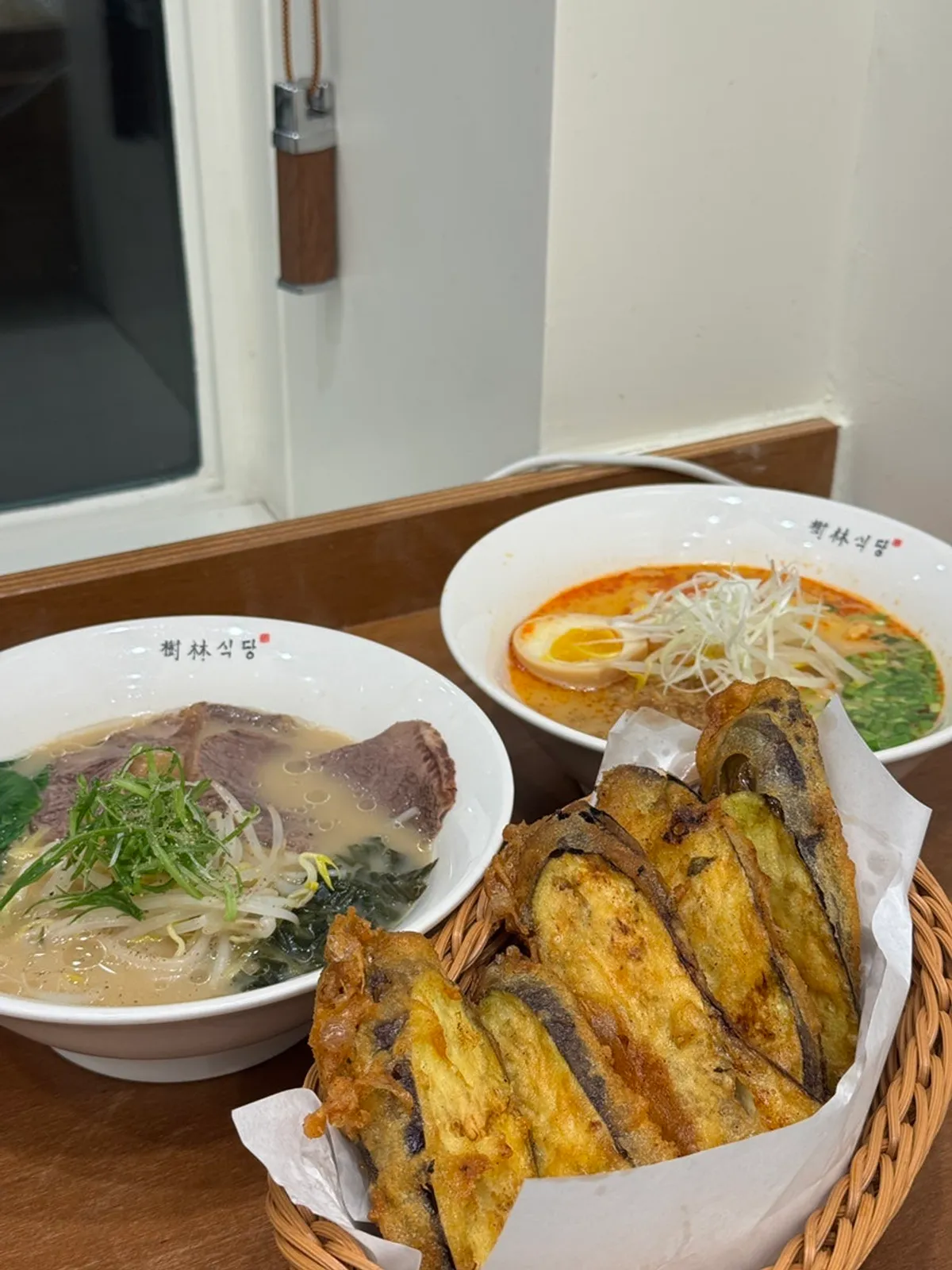 수림식당 홍대점 가지만두 클로즈업