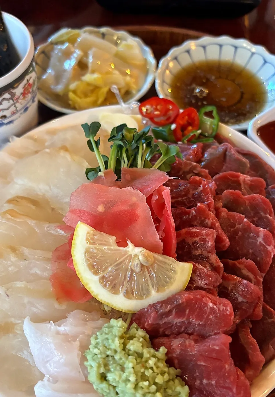 Thick-sliced aged flounder sashimi and beef yuksashimi
