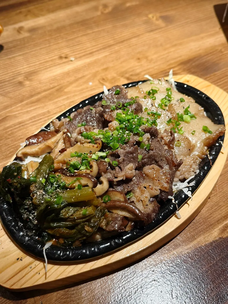 장흥 버터 차돌 키조개 삼합 상차림
