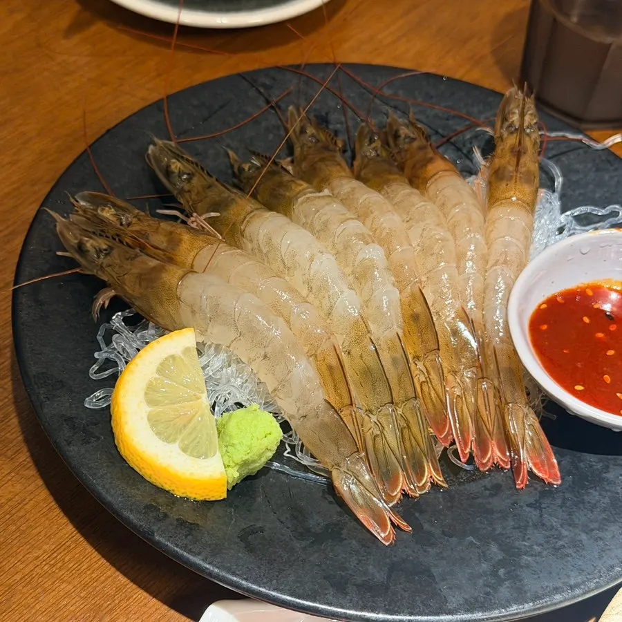 수산장 고잔점 생새우회 한 접시