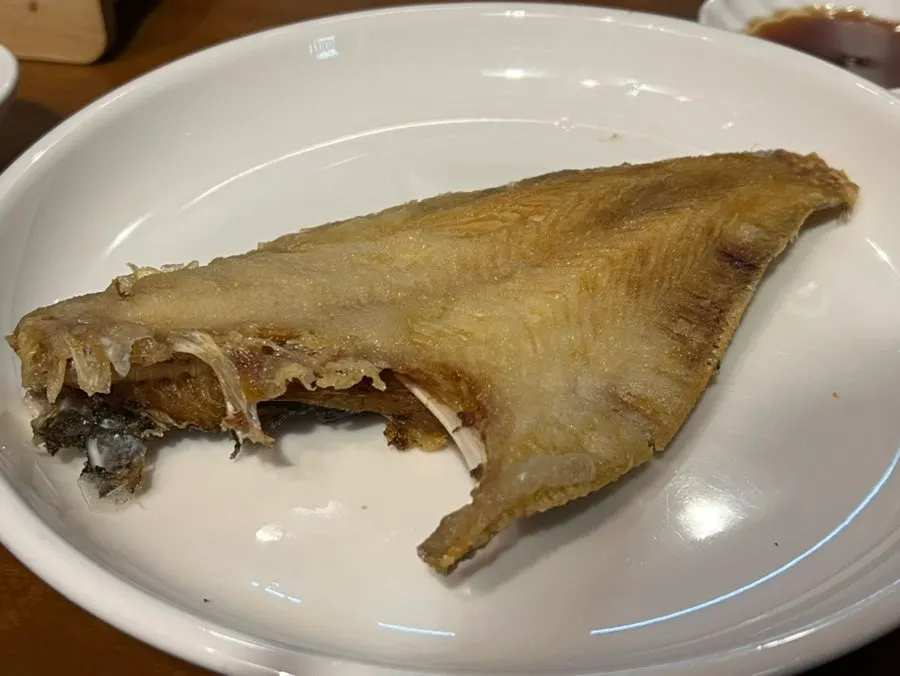 Complimentary grilled flatfish side dish