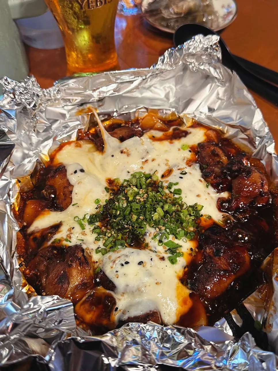 치즈가 올라간 수산닭베큐