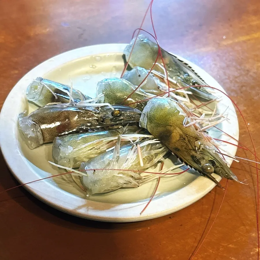 Shrimp heads set aside separately
