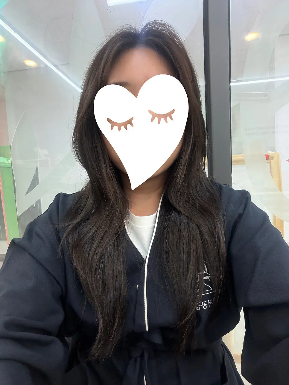 Calmly styled hair after the magic setting