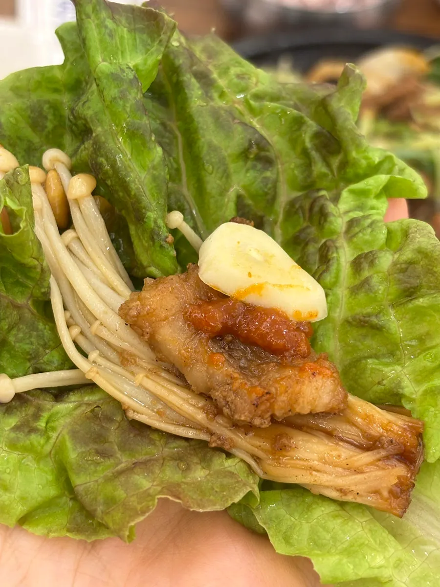 뜨끈한 밥과 청국된장찌개 한 그릇