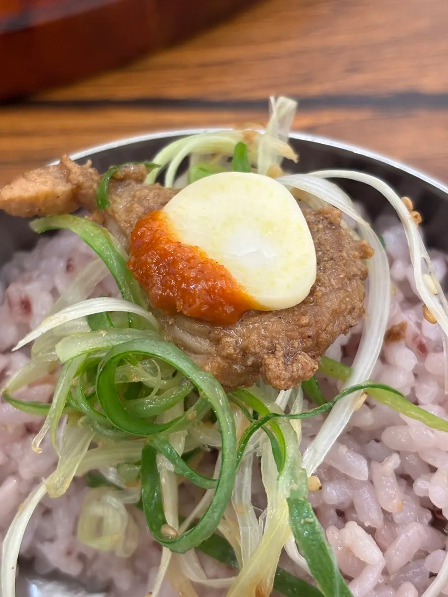 밥에 비벼 먹는 청국된장찌개