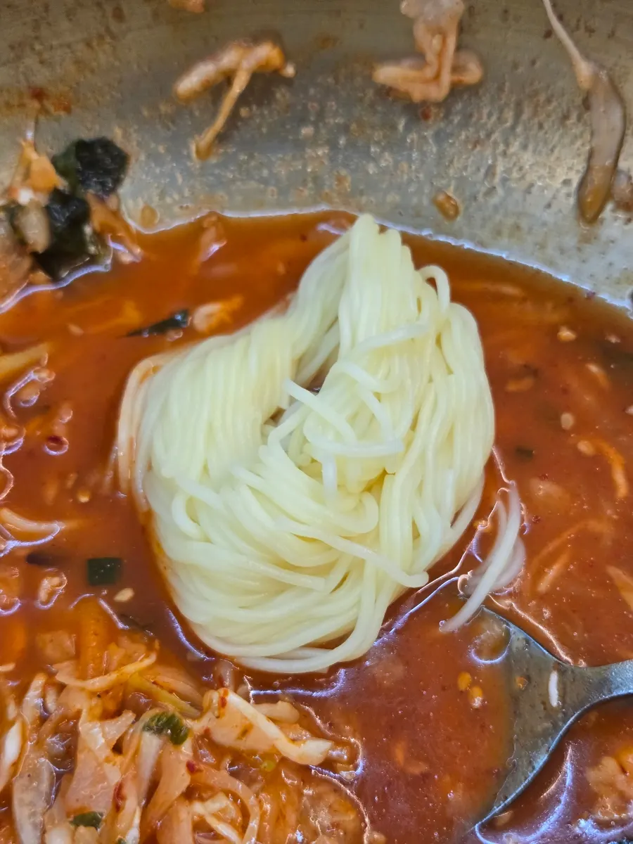 物會中加入的細麵