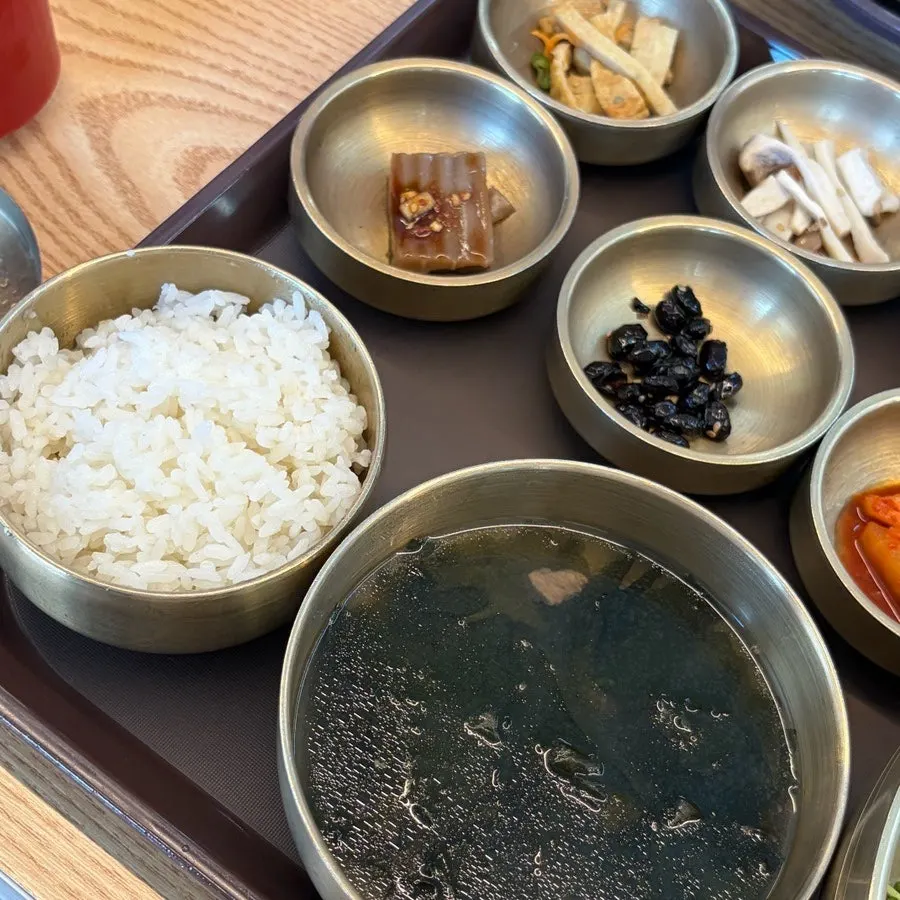 Bowl of rice and vegetables for sashimi bibimbap