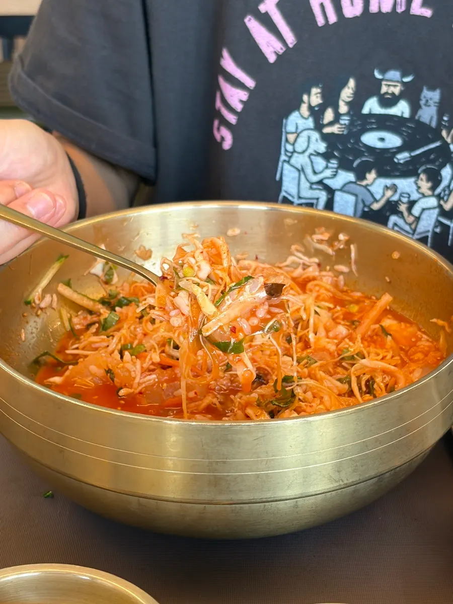 Suseong Susan mulhoe topped with abalone
