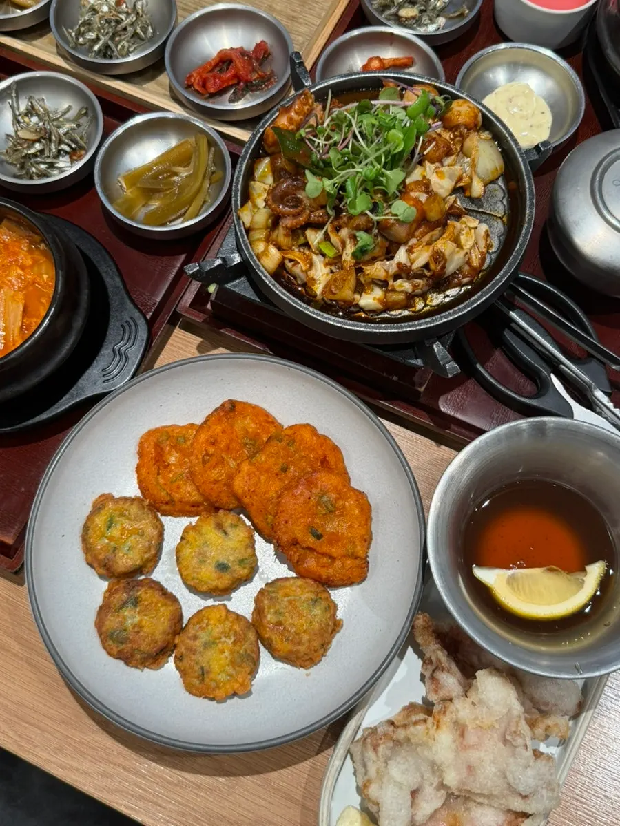 Món phụ han-ip jeon tại Cafe Dongi