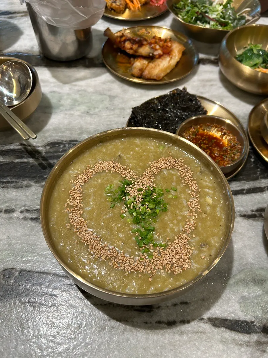 Generous portion of Jeju abalone porridge