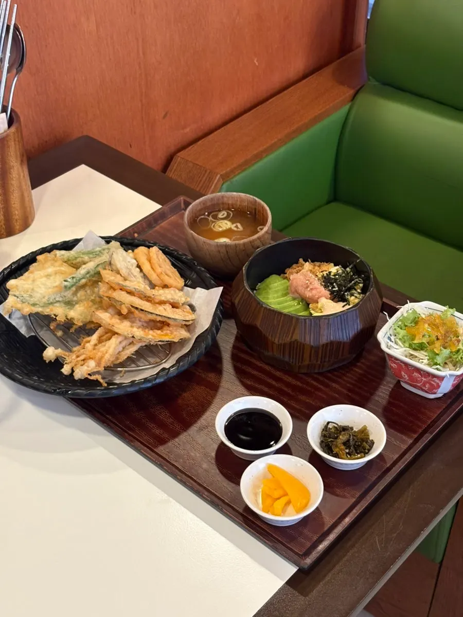덴푸라와 반찬 구성