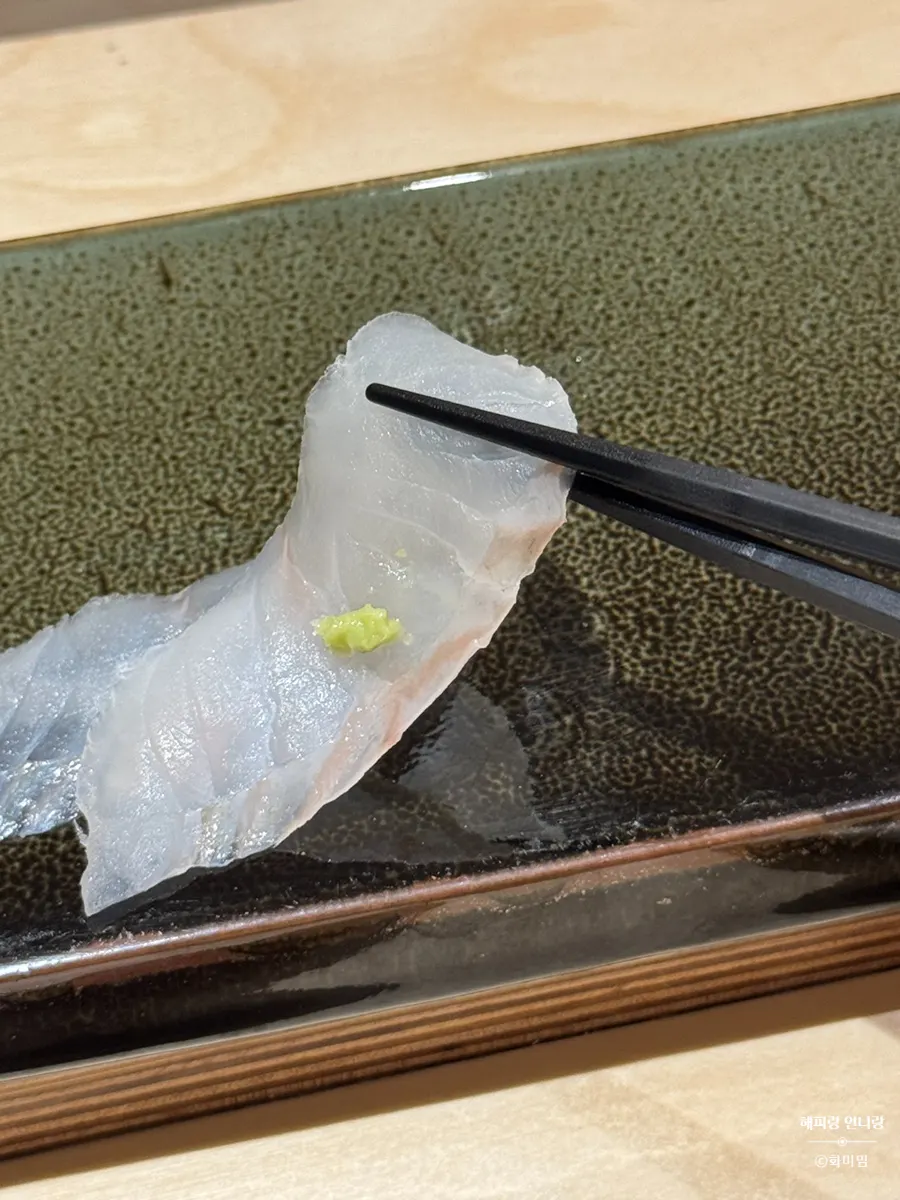 Flounder sashimi served with salt and soy sauce