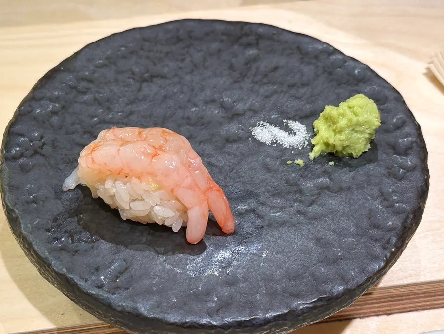 In-season horse mackerel sushi