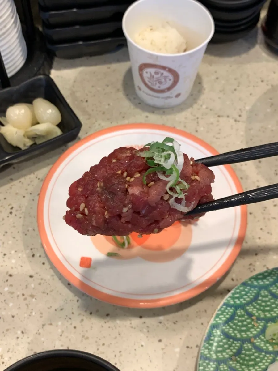 와규트러플바질타다끼초밥 한 접시