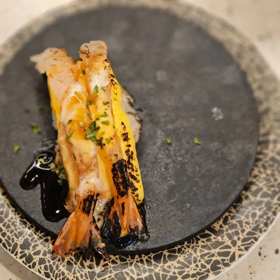 Egg-and-shrimp sushi topped together